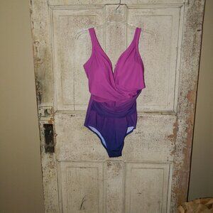 Lands' End Slendersuit Wrap Ombre Swimsuit Size 14DDD (Y-22)